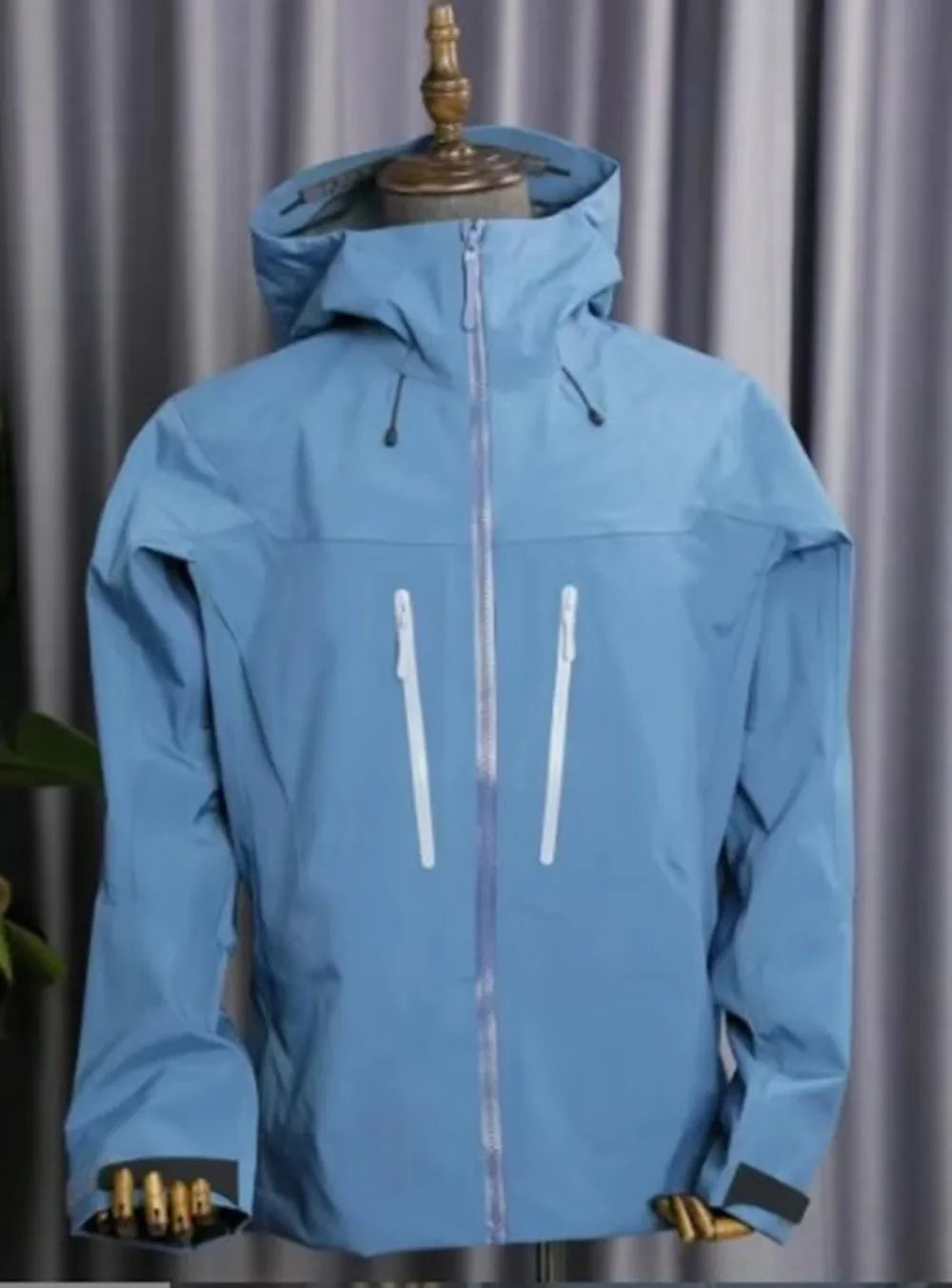 Embroidery Bird Logo Waterproof Windbreaker Jacket for Outdoor Hiking