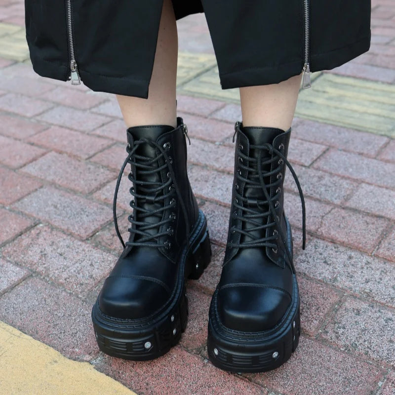 Women Gothic Motorcycle Boots With Metal Decoration And Platform